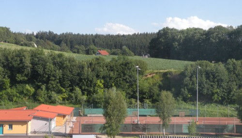 UNION-Tennisplatz von oben.jpg